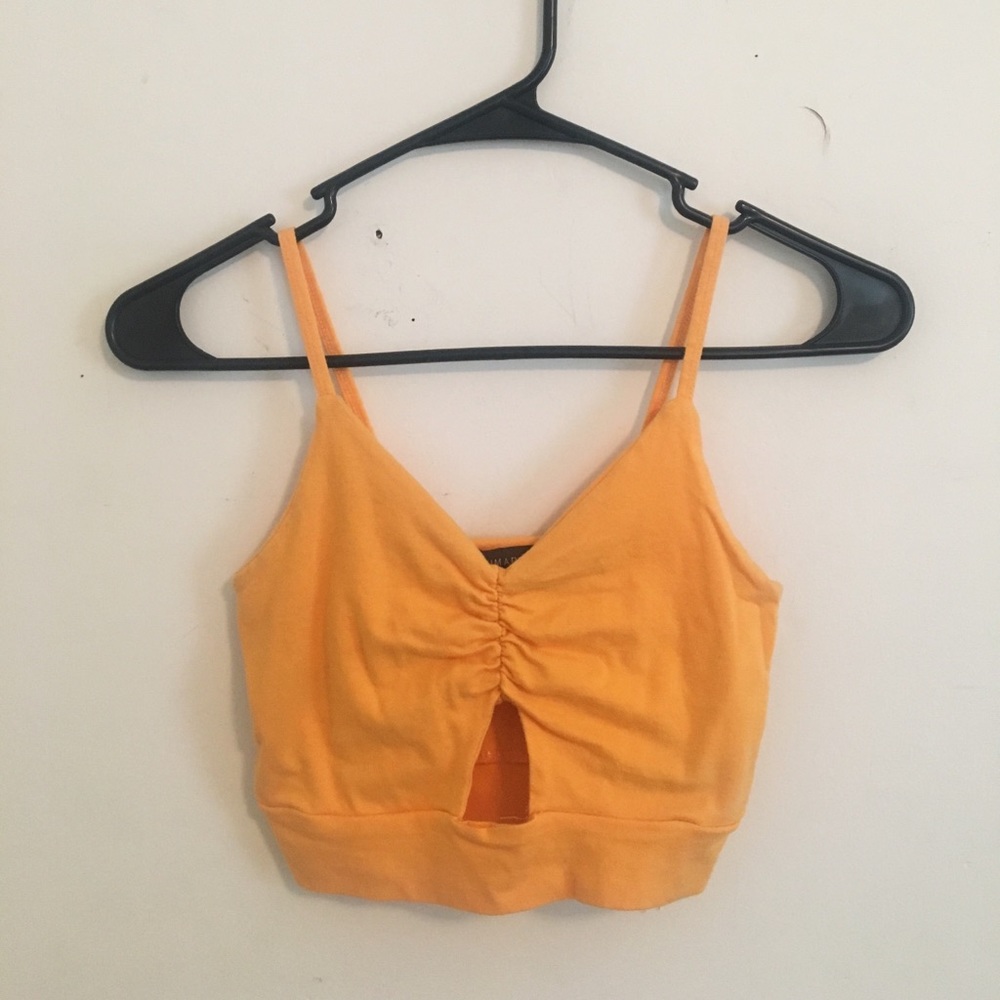 shirt/crop top